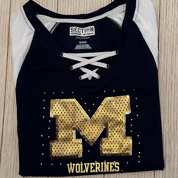 Women’s Section 101 by Majestic University of Michigan Wolverines Top, M - Picture 2 of 6